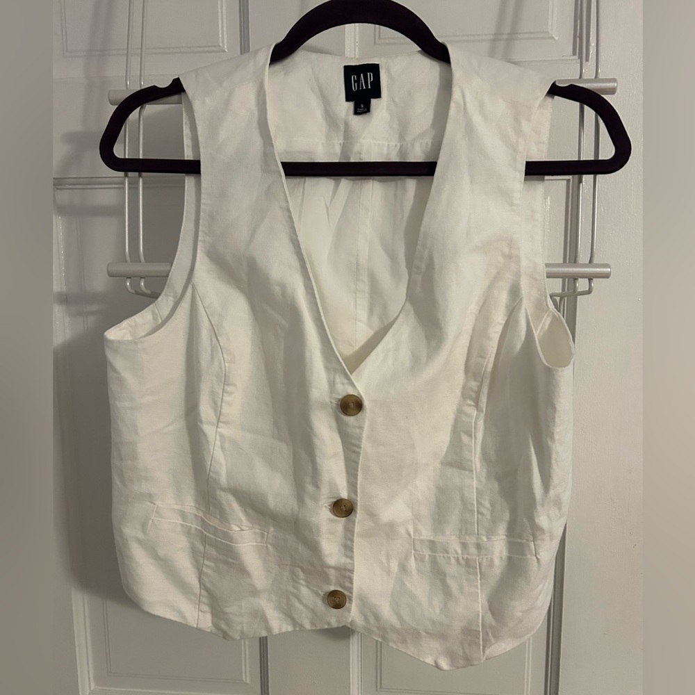 GAP White Linen-Blend Button Front Vest